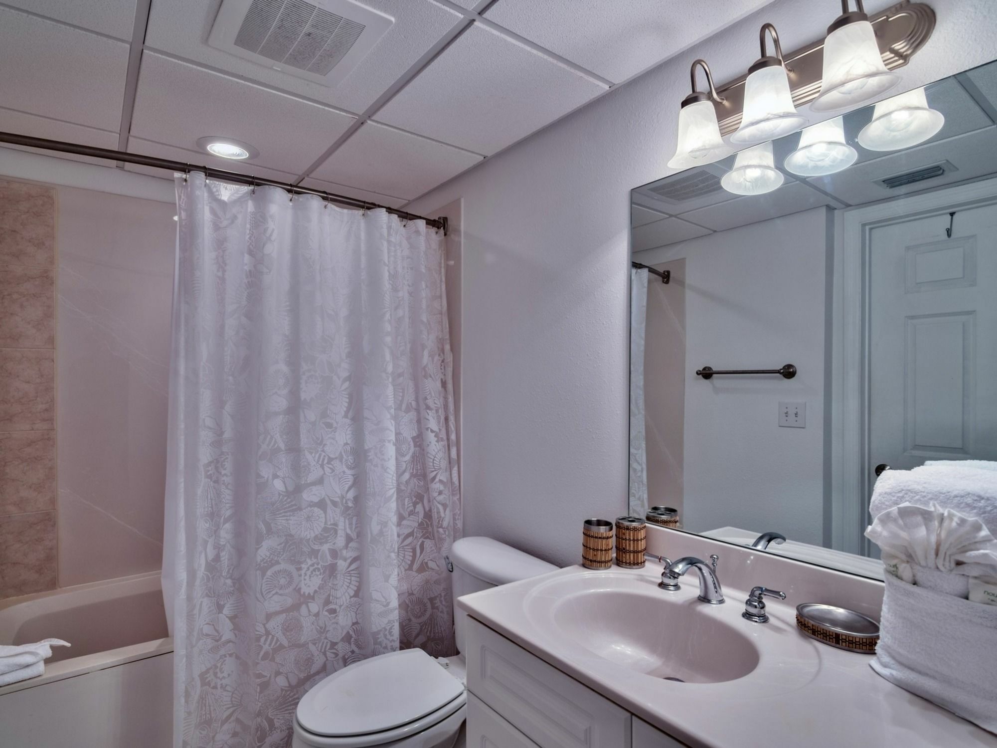 Hotel Emerald Bch 1835 179208 By Redawning Panama City Beach