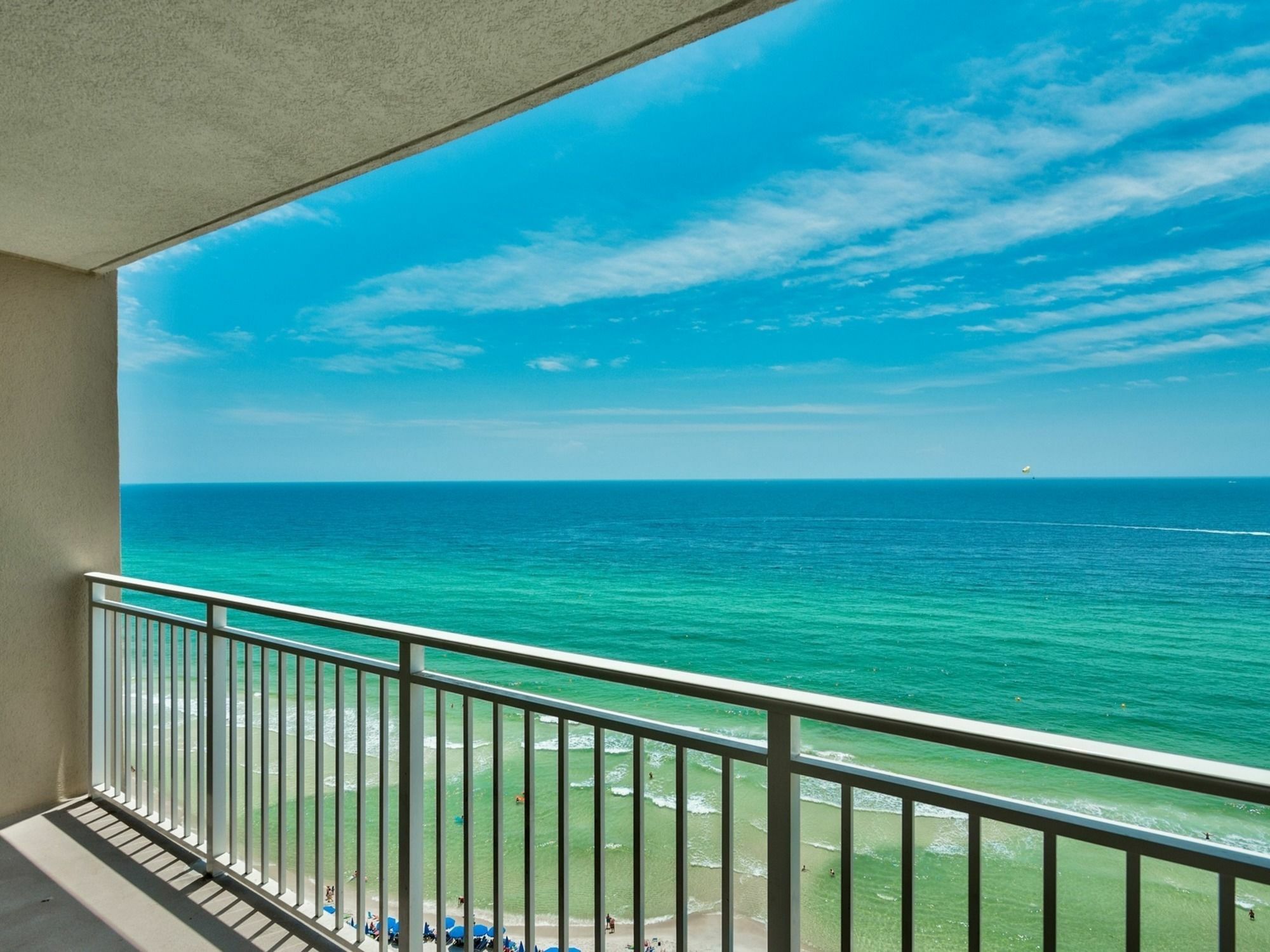 Emerald Bch 1835 179208 By Redawning Hotel